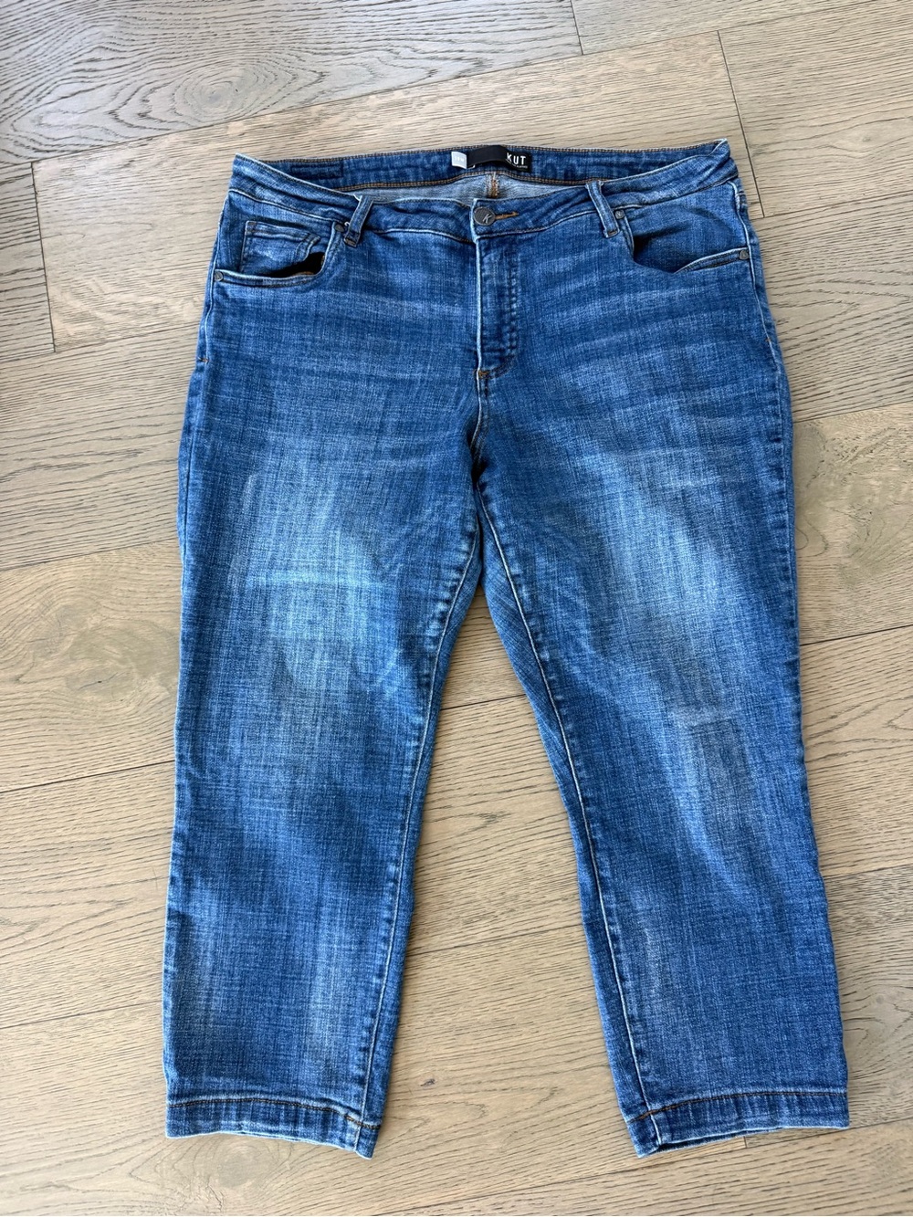 KUT from the Kloth Lauren Crop Straight Leg Jeans Women’s 16W Medium Wash